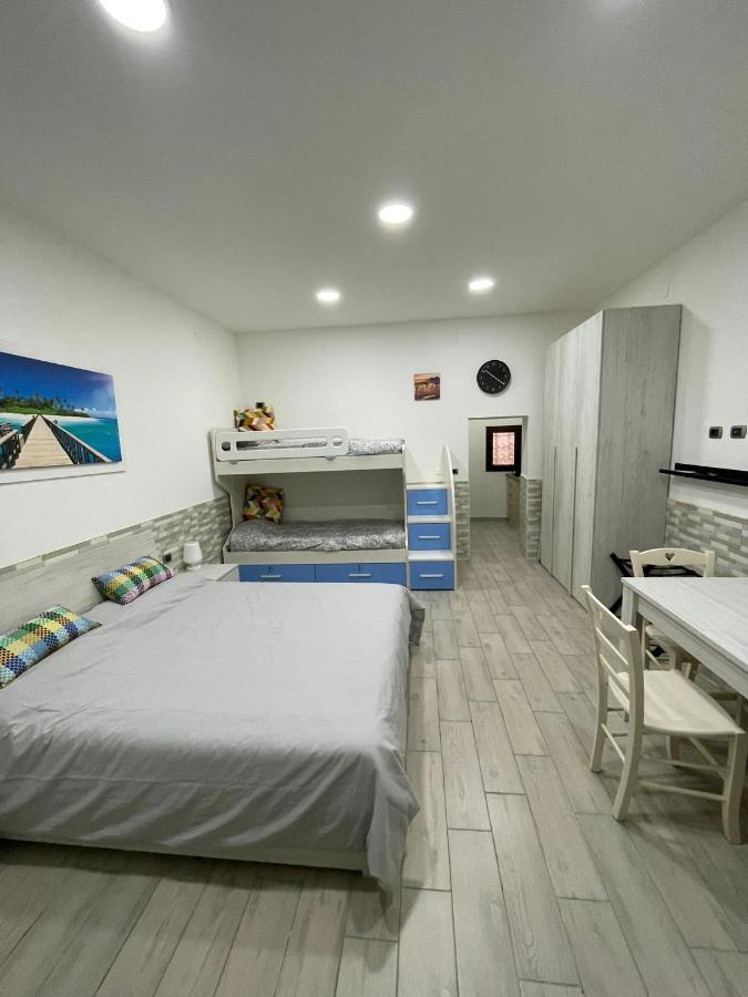 Casa Vacanze Luisa ナポリ エクステリア 写真