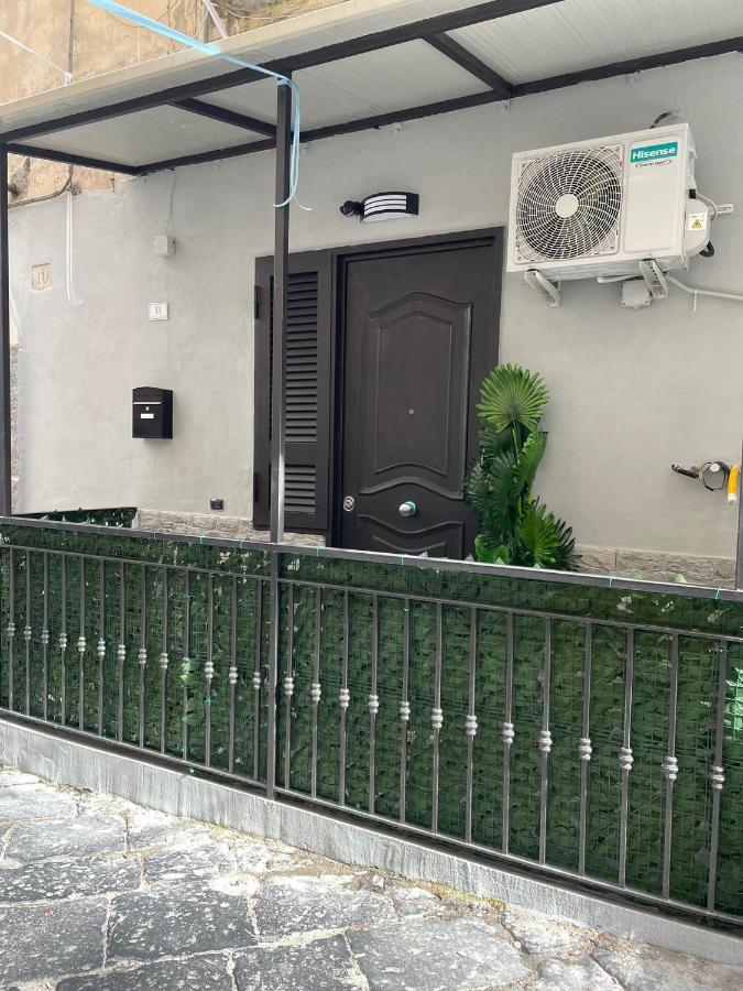 Casa Vacanze Luisa ナポリ エクステリア 写真