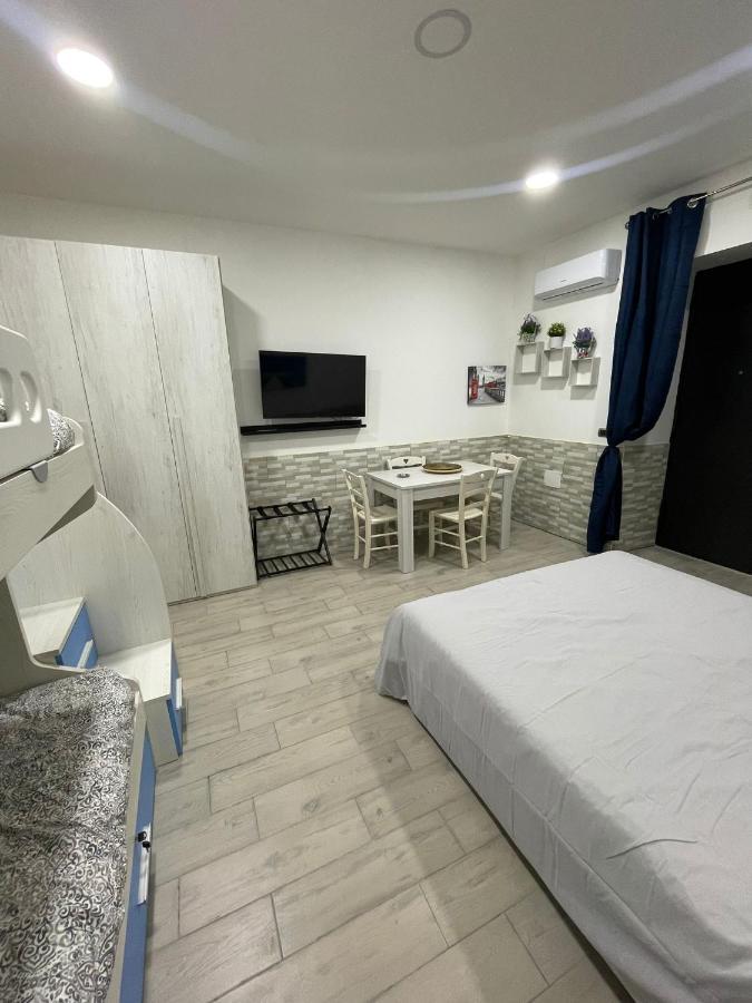 Casa Vacanze Luisa ナポリ エクステリア 写真
